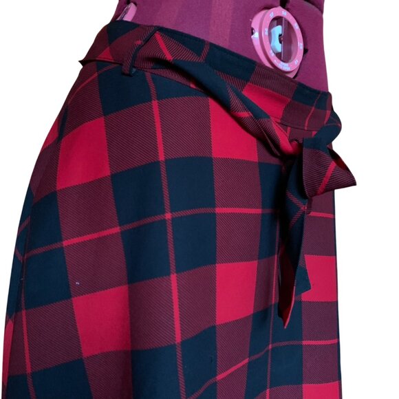 ICÔNE - RED Elegant Midi Checkered Skirt with Flared Hem and Pockets - XL - Picture 3 of 8